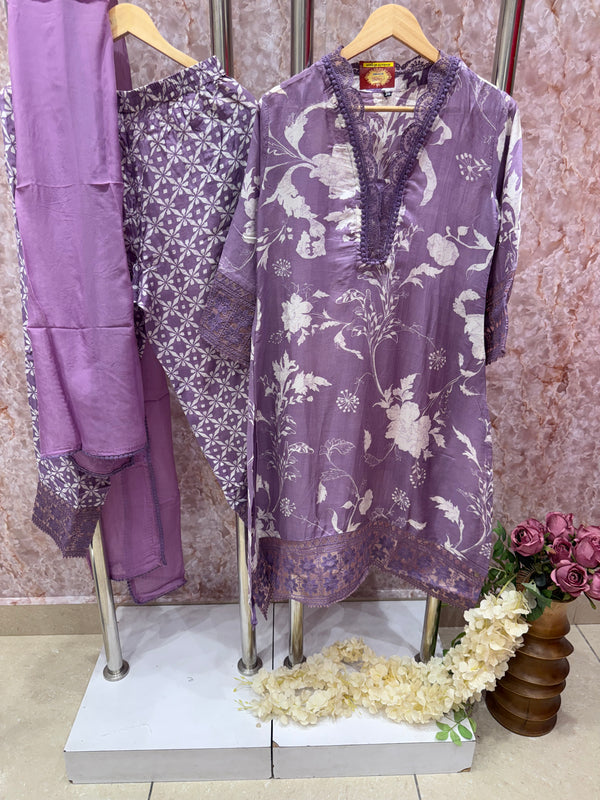 Gul-e-Zar: The Lavender Whisper